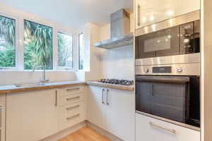 Photo 19- click for photo gallery